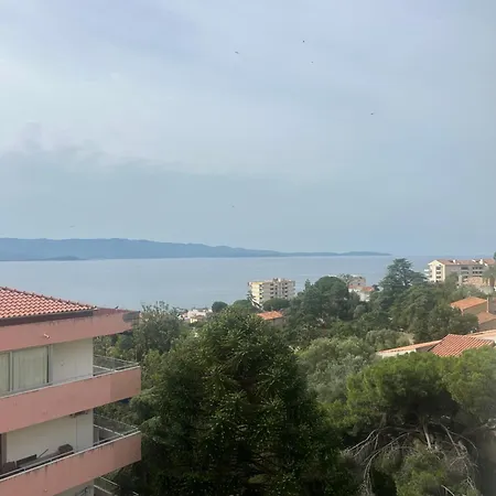 T2 Vue à 8 Min Du Centre D'ajaccio Et 1 Min Des Plages Appartamento Ajaccio (Corsica)